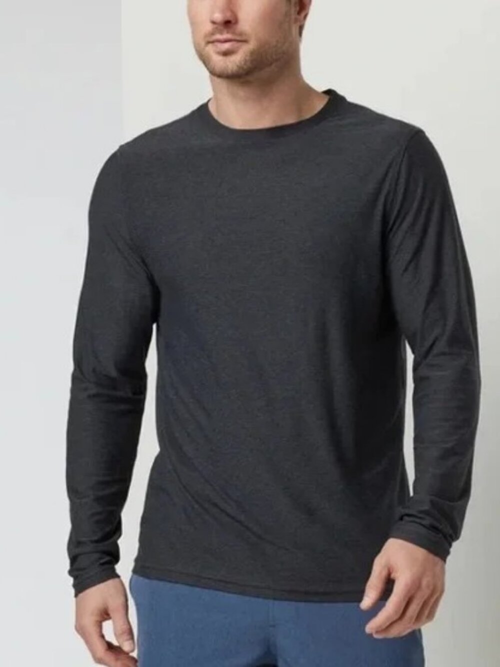 Vuori The Long Sleeve Strato Tech Tee